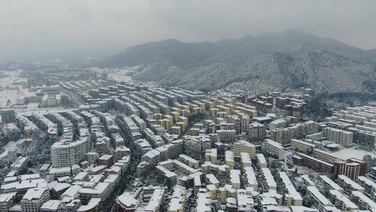 城市住宅小区冬天雪景航拍