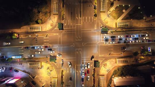 航拍夜晚金华城区道路街道路口交通车流夜景