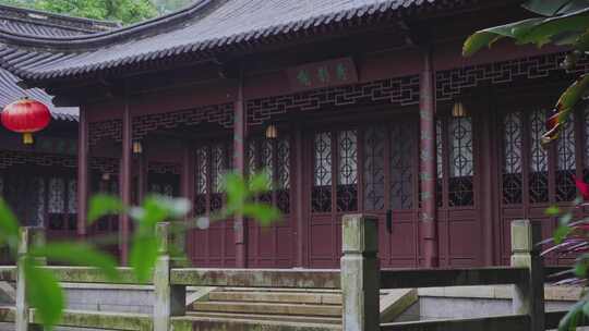 园博园雨天仿江南园林建筑氛围禅意空镜头