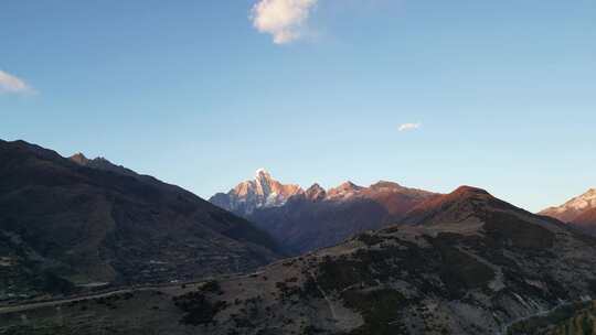 四姑娘山日落视频素材模板下载