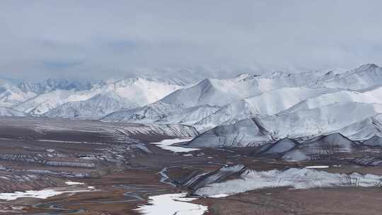 新疆帕米尔高原雪山航拍