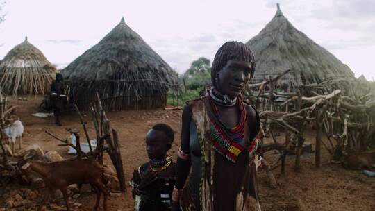 非洲部落母子视频素材模板下载