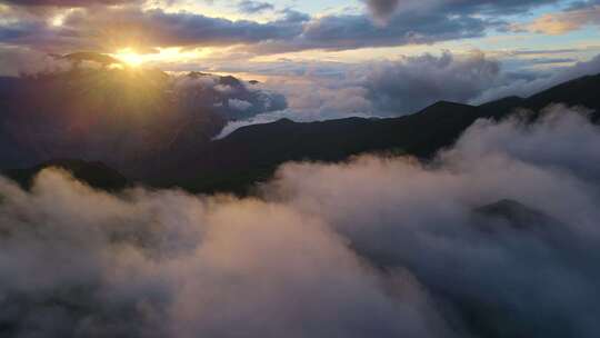 日出阳光云海山峰自然风景片头宣传片