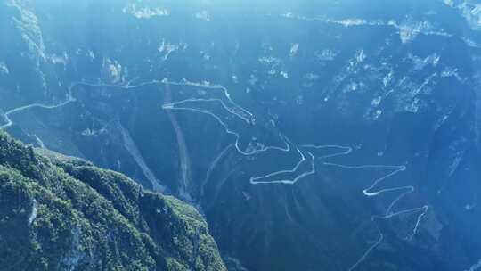 航拍重庆巫山下庄天路