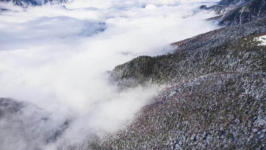 震撼山峰雪景云海大山自然风光延时