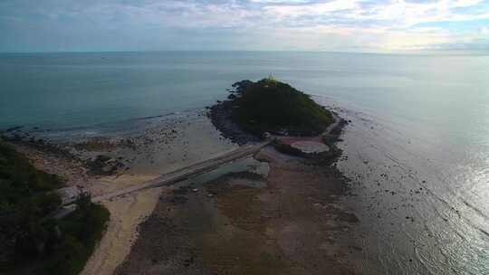 航拍海南三亚西岛海洋文化旅游区海浪礁石