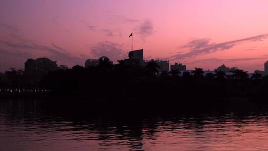 广州珠江二沙岛建筑剪影与夕阳晚霞唯美风光