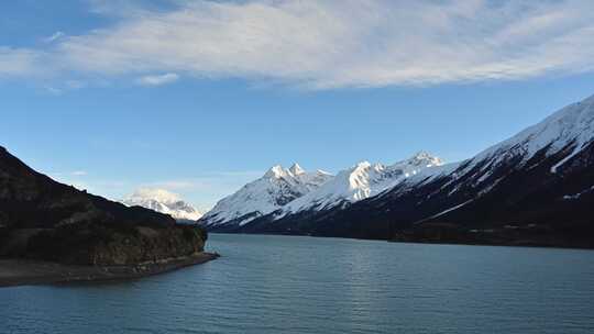 西藏昌都然乌湖来古雪山冰湖高空航拍