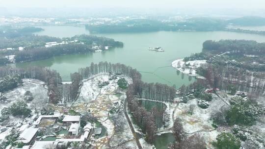 武汉东湖风景区冬季雪景风光