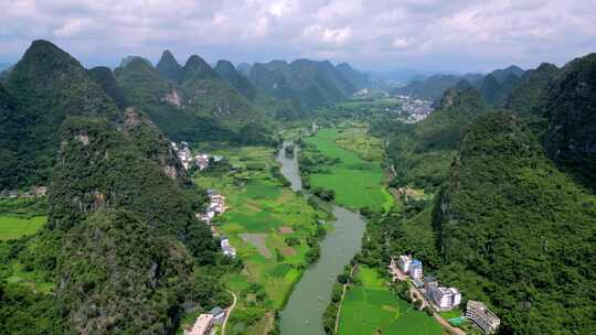 广西桂林遇龙河风光