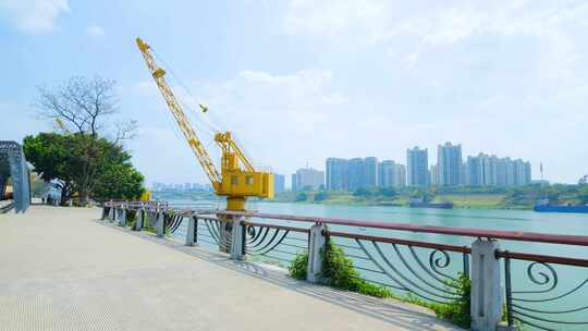 南宁上尧码头工业主题公园吊车起重机
