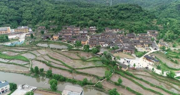 绿水青山山区美好家园幸福农村梯田航拍4k