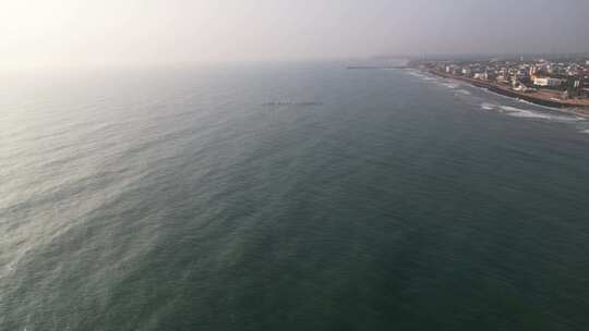 普杜切里海岸的航空视频，孟加拉湾的电影景