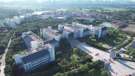 航拍雁山的大学院校和高校