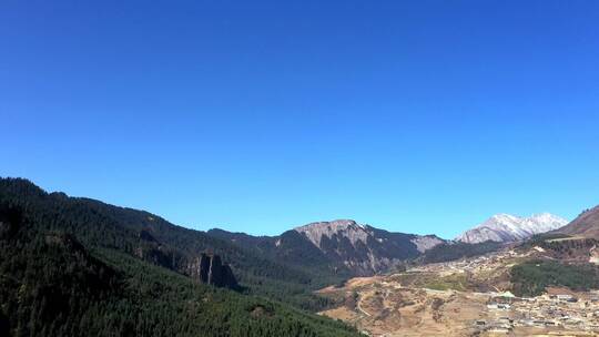 藏区 山脉 川藏线 山川 流水  荒漠大地