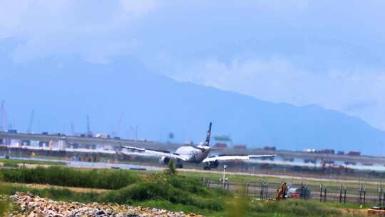 天合联盟航空飞机在深圳机场降落