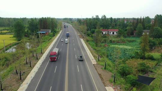 航拍湖北G318国道乡村农田公路交通风光