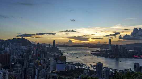 宝马山顶拍香港维港晚霞夜景日转夜8k延时