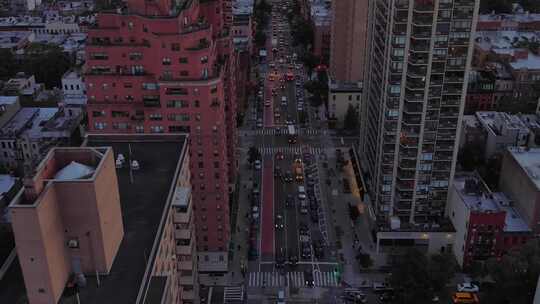 航拍美国纽约曼哈顿上东区摩天大楼汽车街道