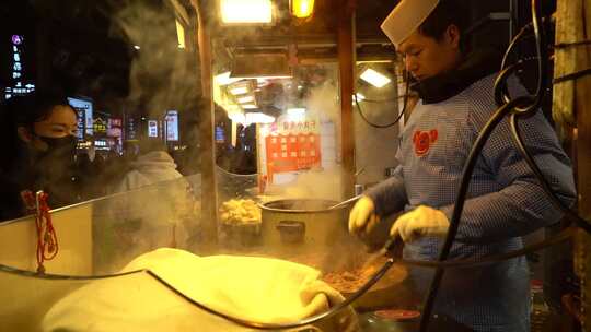 西安回民街小吃西安美食民生市井烟火气夜景