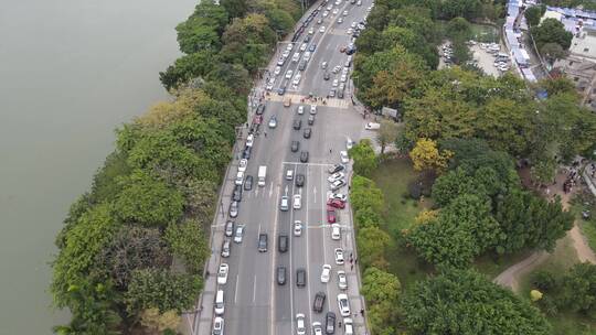 拥挤的城市道路视频素材模板下载