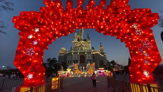 泉城欧乐堡景区，游乐园魔幻城堡灯光秀视频素材模板下载