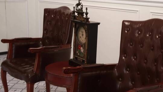 【镜头合集】伦敦风复古欧式书房皮椅座钟