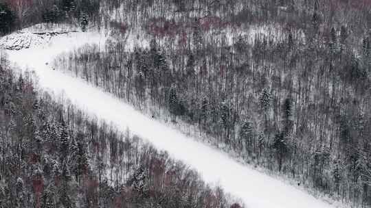 航拍黑龙江伊春梅花山滑雪场雪景