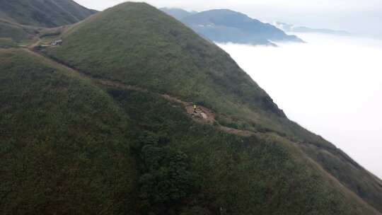 江西萍乡武功山山间草地云海景观航拍