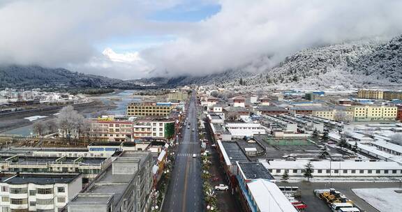 航拍拉萨市区冬天雪景