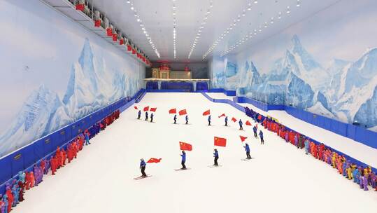 冰雪世界滑雪队挥舞国旗