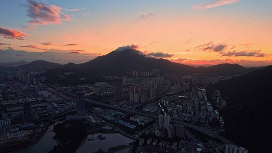 航拍深圳盐田梧桐山日落夕阳