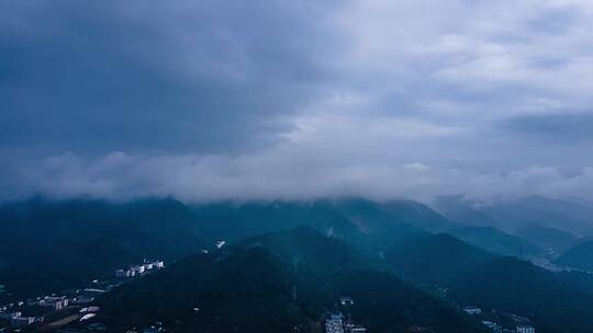 雨后山脉航拍风景