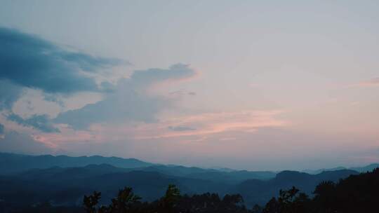 高山黄昏晚霞日落