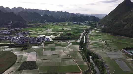 贵州兴义万峰林田园风光