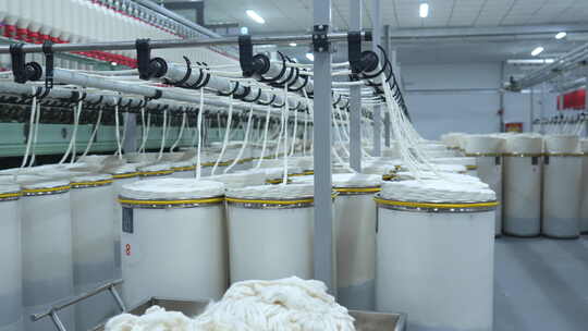 纺织厂纱线生产场景