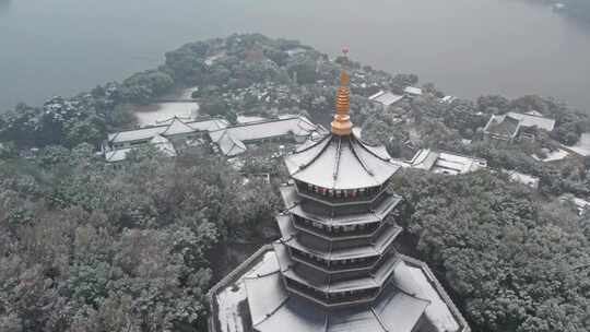 杭州西湖雷峰塔雪景