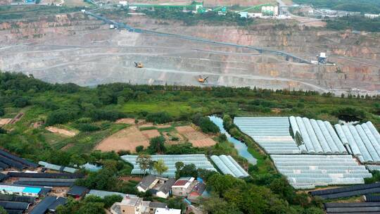 安徽省马鞍山市高采露天铁矿场航拍