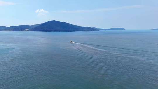 航拍晴朗的台州大陈岛绝美风景