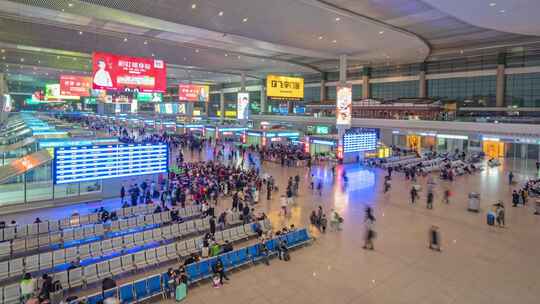 火车站春运候车大厅旅客人流延时视频视频素材模板下载