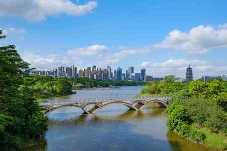 南宁城市风光延时五象湖高楼大厦