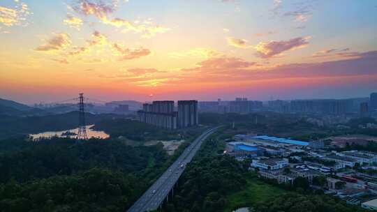 城市风光的航拍日落景象