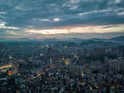 信宜市区夜景航拍延时，城市夜景延时航拍