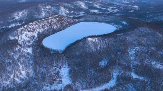 阿尔山驼峰岭天池