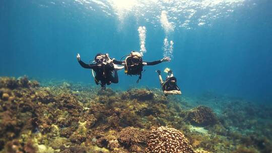 潜水员深海潜水活动