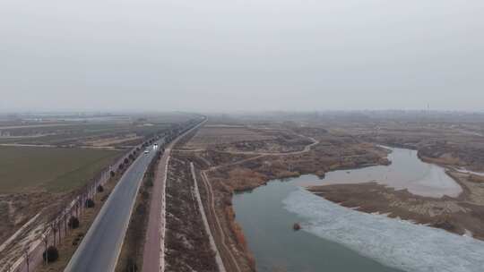 航拍 航拍磁河  公路与水域的全景鸟瞰