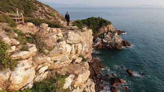 鹿嘴山庄无人机航拍海岸线礁石海边悬崖峭壁