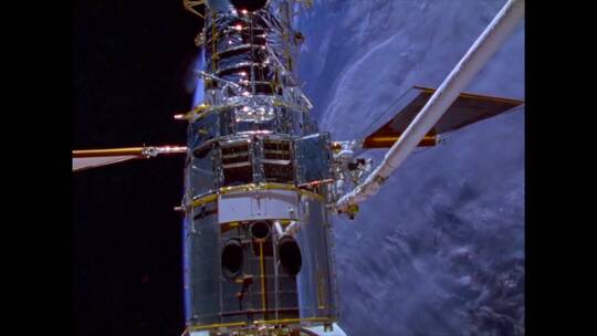 航天员在飞机外太空行走视频素材模板下载