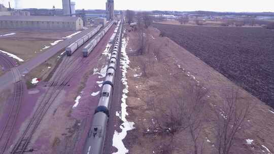 火车货运轨道交通铁路运输货柜铁路风景视频素材模板下载