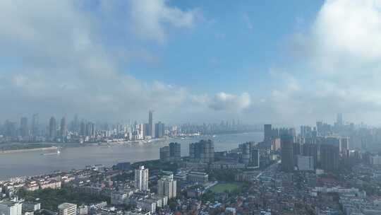 武汉城市风光航拍南岸嘴江滩公园长江风景